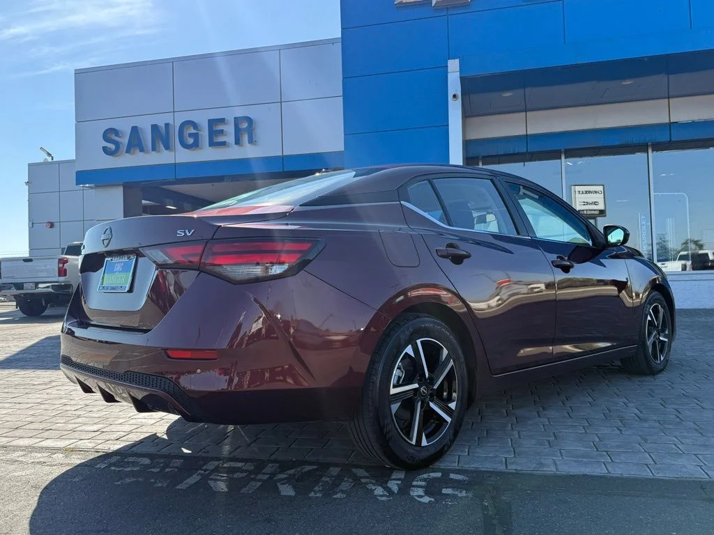 Used 2024  Nissan SV image 11