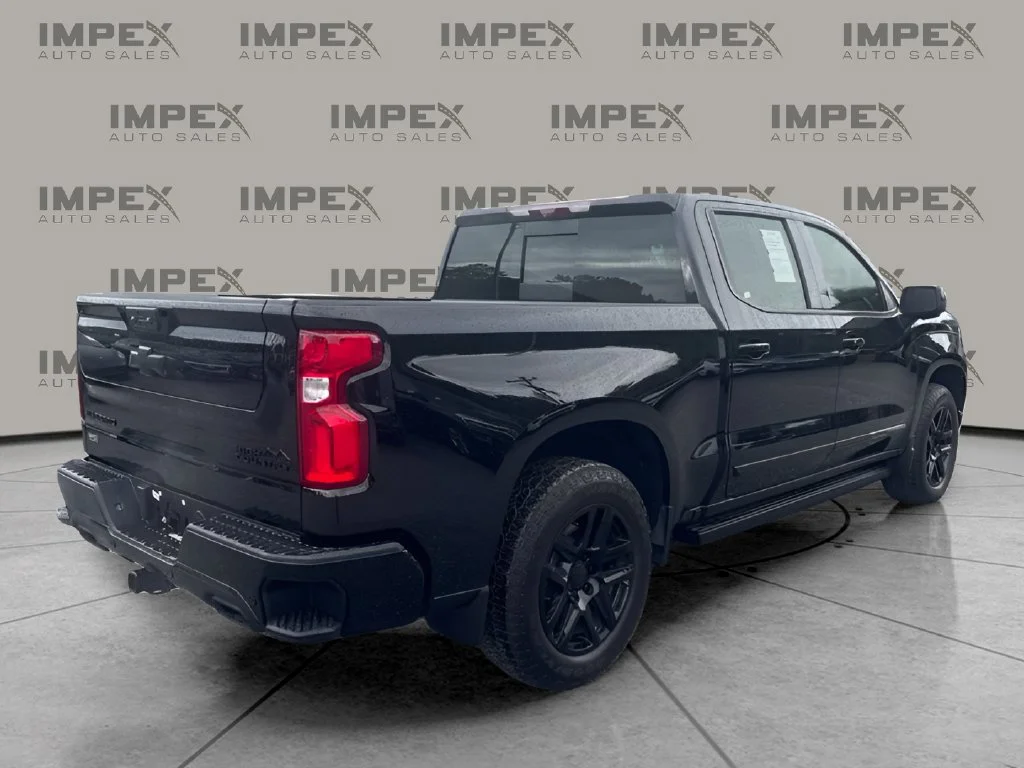 Used 2024 Black Chevrolet High Country image 5