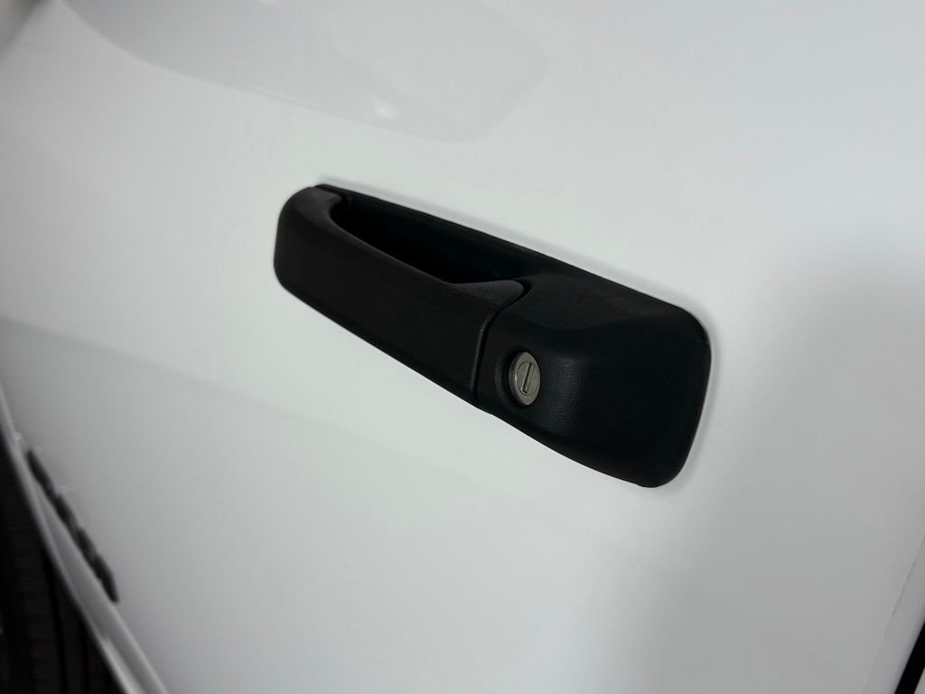 New 2026 Bright White Clear-Coat Exterior Paint RAM Big Horn image 10