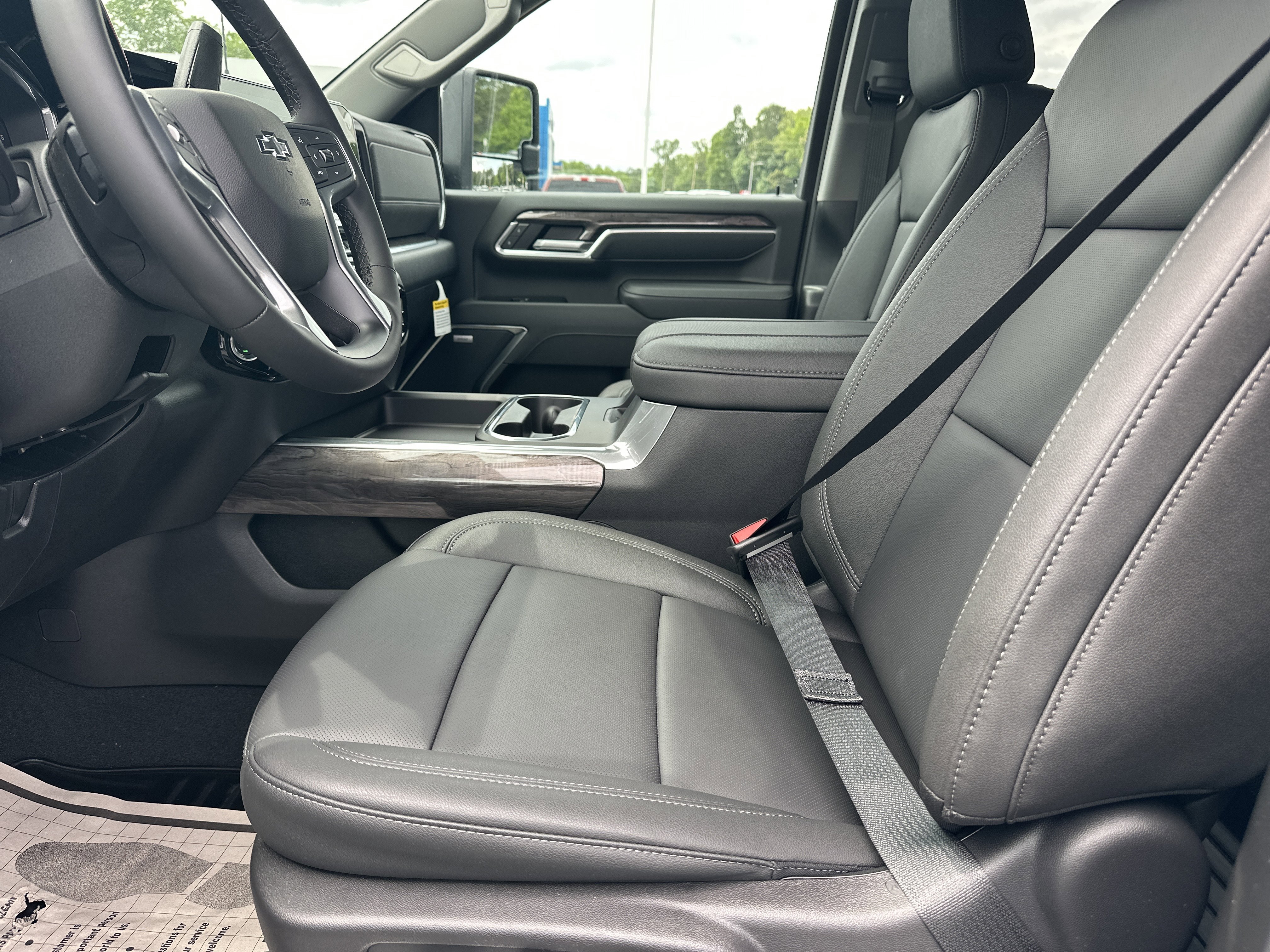 2026 Chevrolet Silverado 2500 HD LTZ - Photo 10