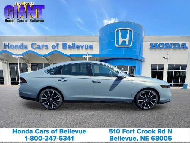 New 2026 Urban Gray Pearl Honda Touring image 4