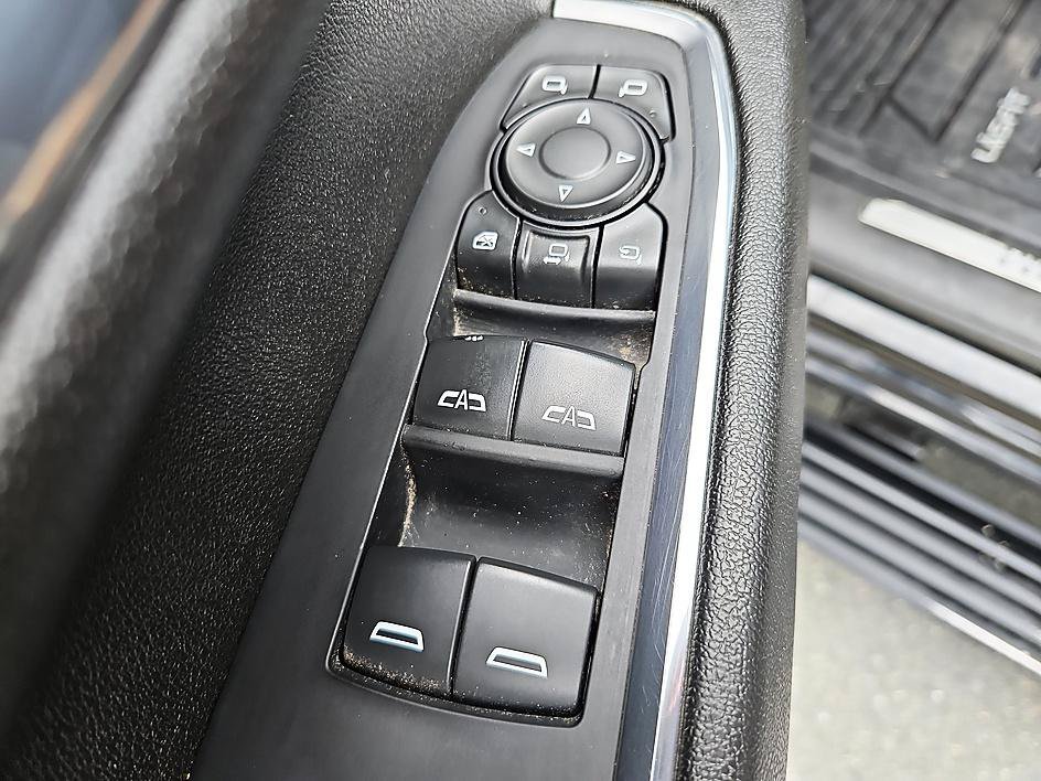 Used 2024 Black Chevrolet High Country image 17