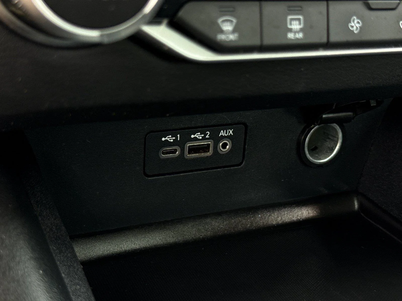 Used 2019 Storm Blue Metallic Nissan 2.5 Platinum image 35