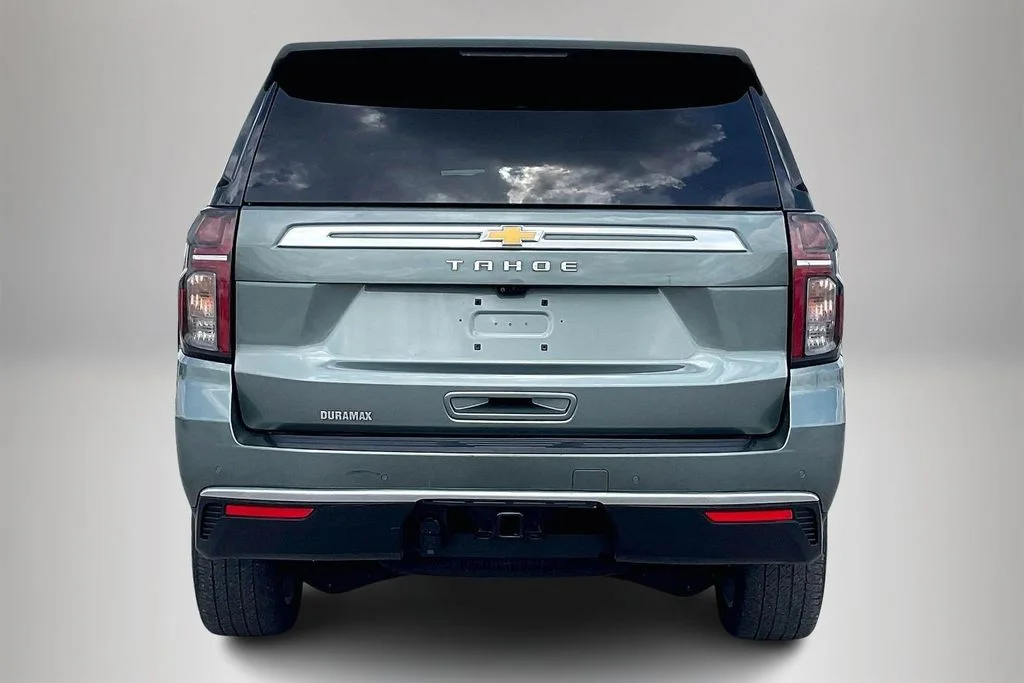 Used 2023 Green Chevrolet High Country image 6