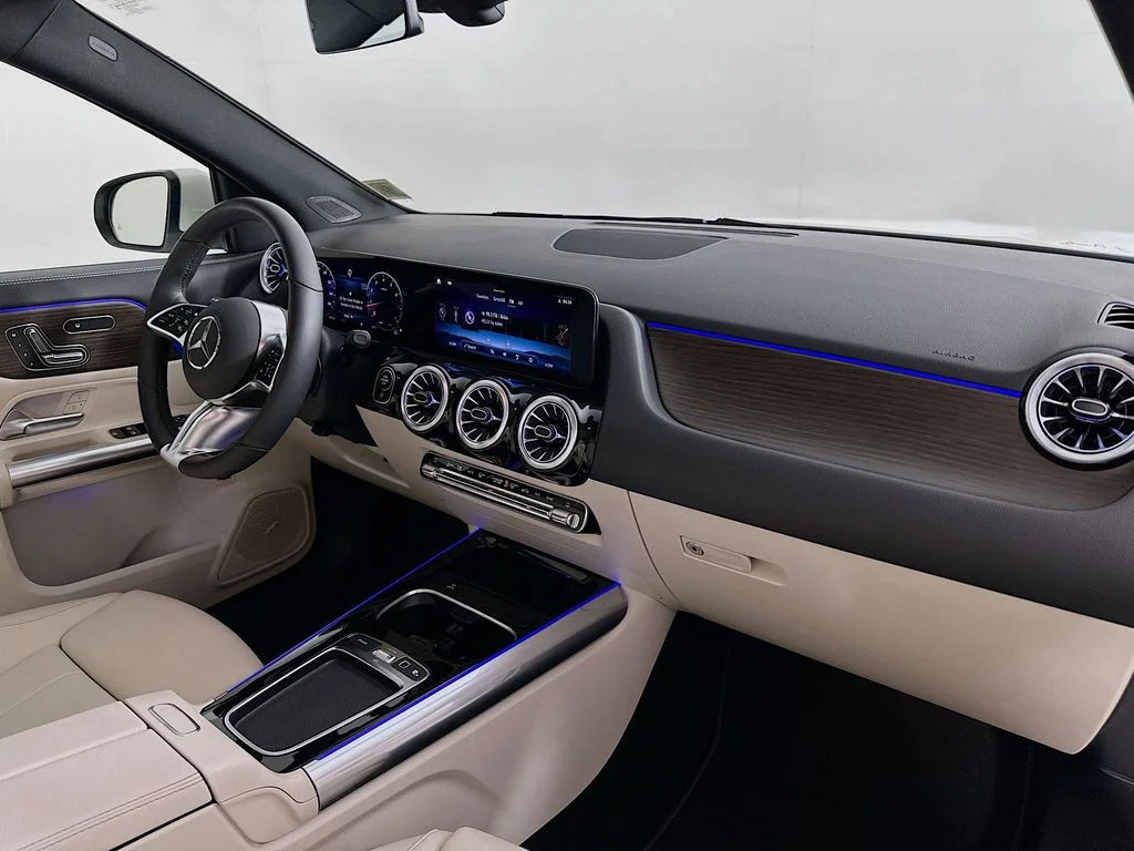 Used 2026 White Mercedes-Benz GLA 250 image 28