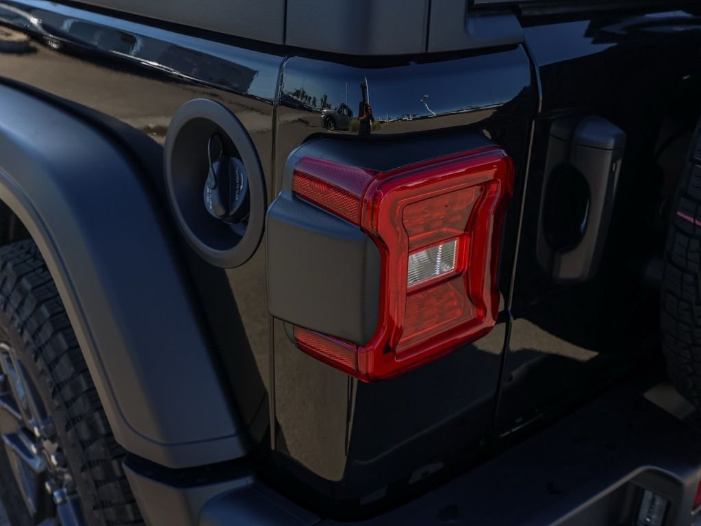 New 2026 Black Clear-Coat Exterior Paint Jeep Sport S image 6