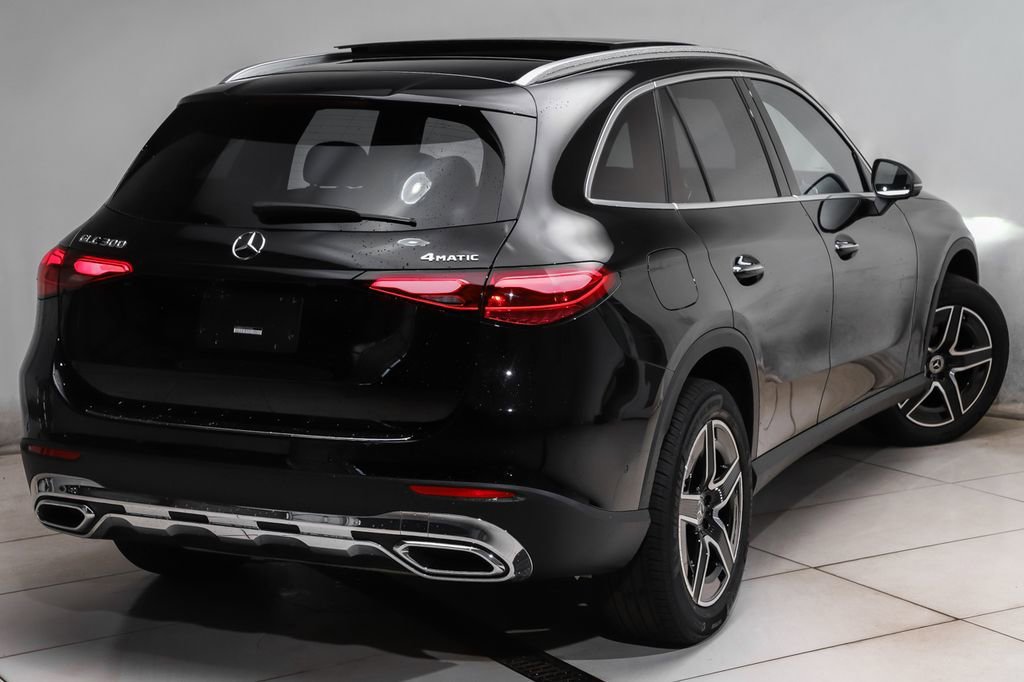 New 2026 Black Mercedes-Benz GLC 300 image 19