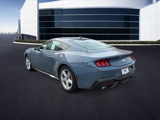 2026 Ford Mustang EcoBoost Fastback - Photo 6