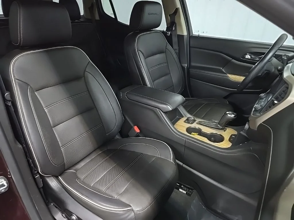 Used 2017 Red GMC Denali image 15