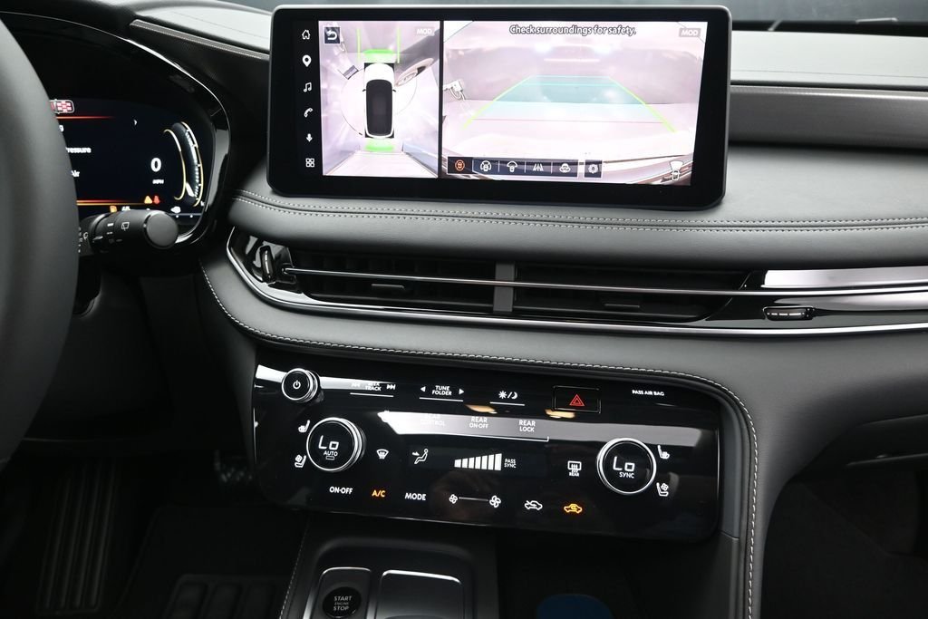 New 2027 MINERAL BLACK INFINITI Luxe FWD image 29
