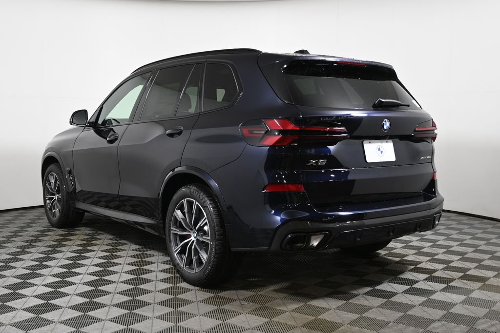 New 2026 Carbon Black Metallic BMW xDrive40i image 5