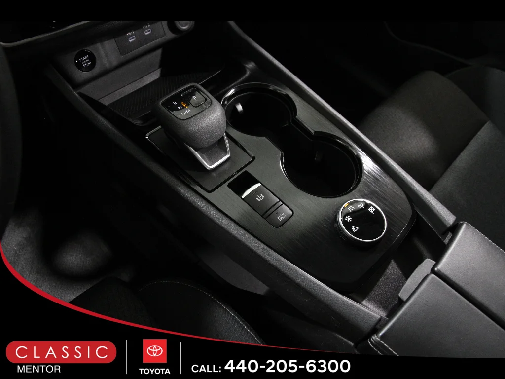 2024 Nissan Rogue SV - Photo 13