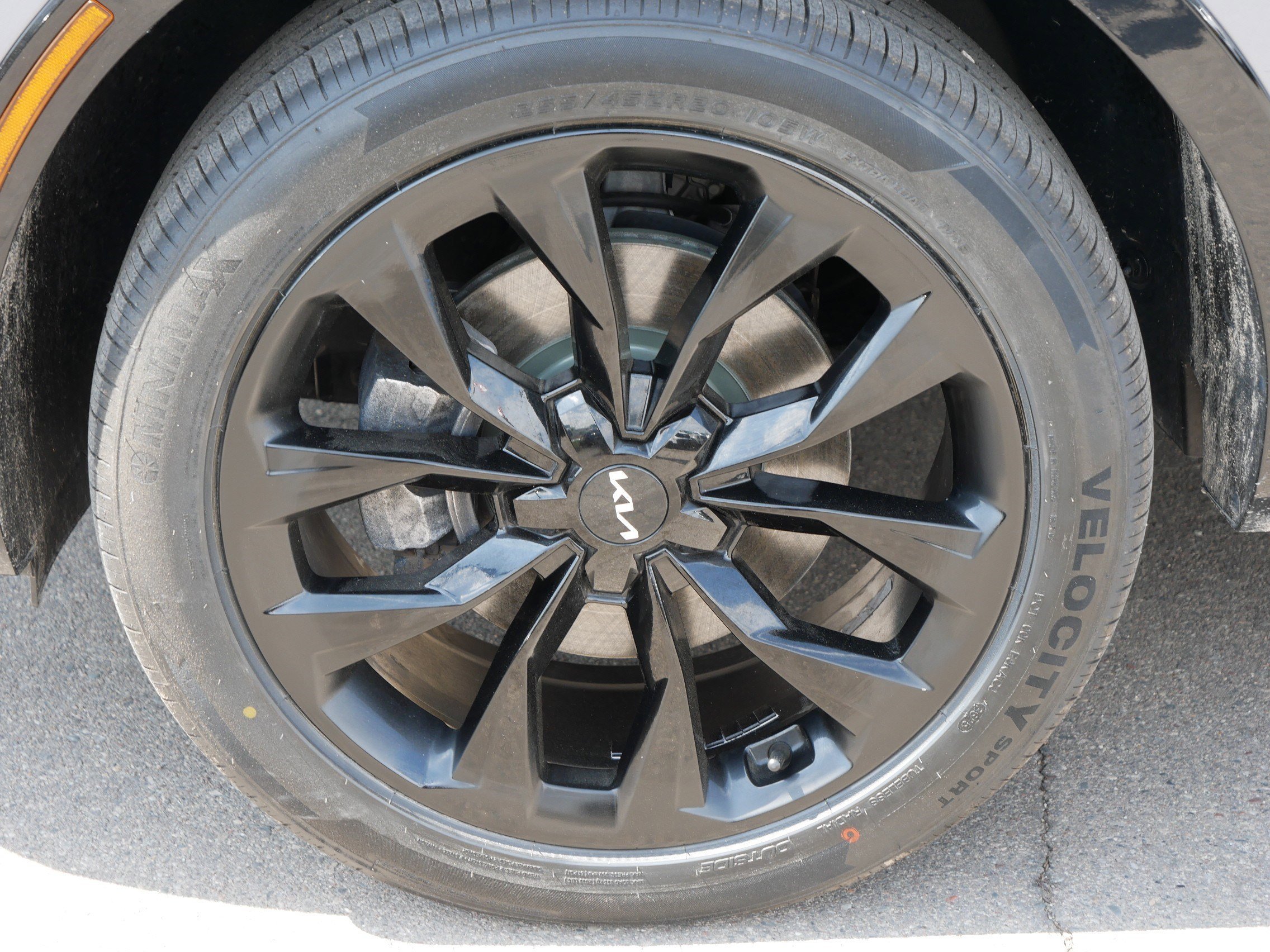 Certified Used 2023 Everlasting Silver Kia SX image 15