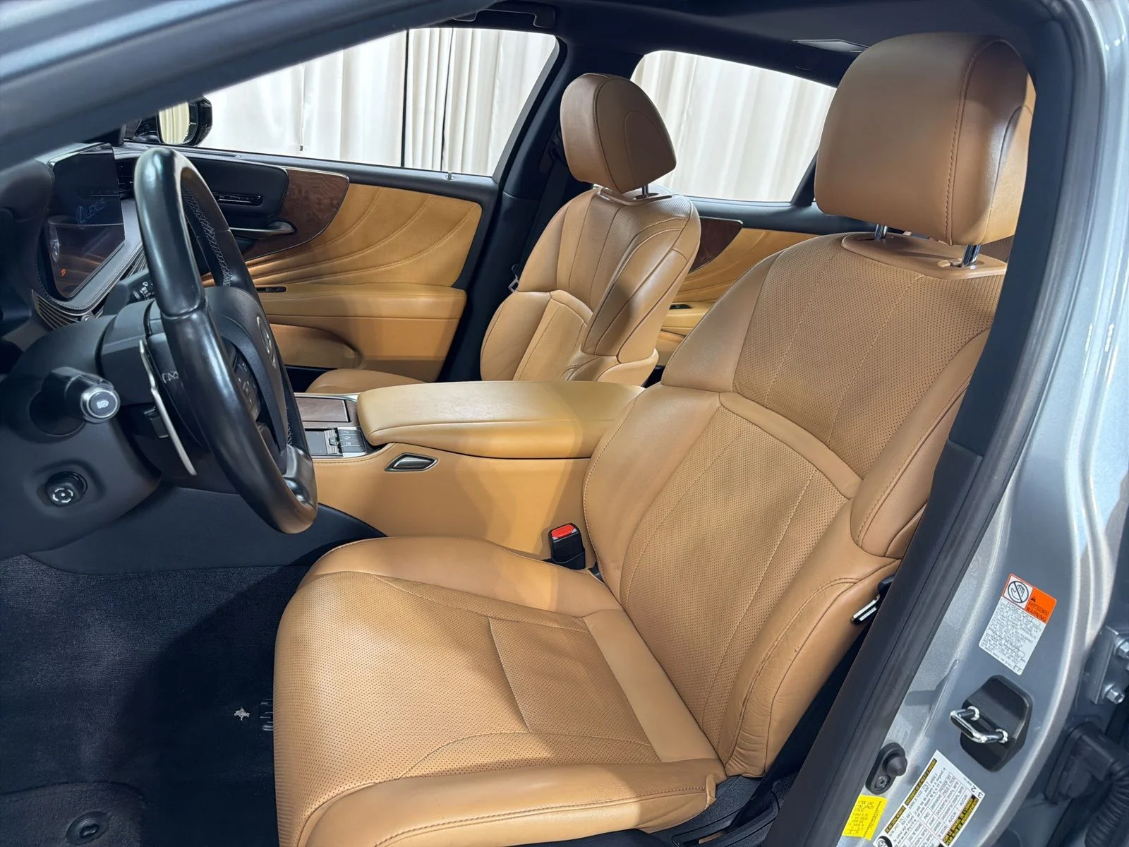2021 Lexus LS Base - Photo 9