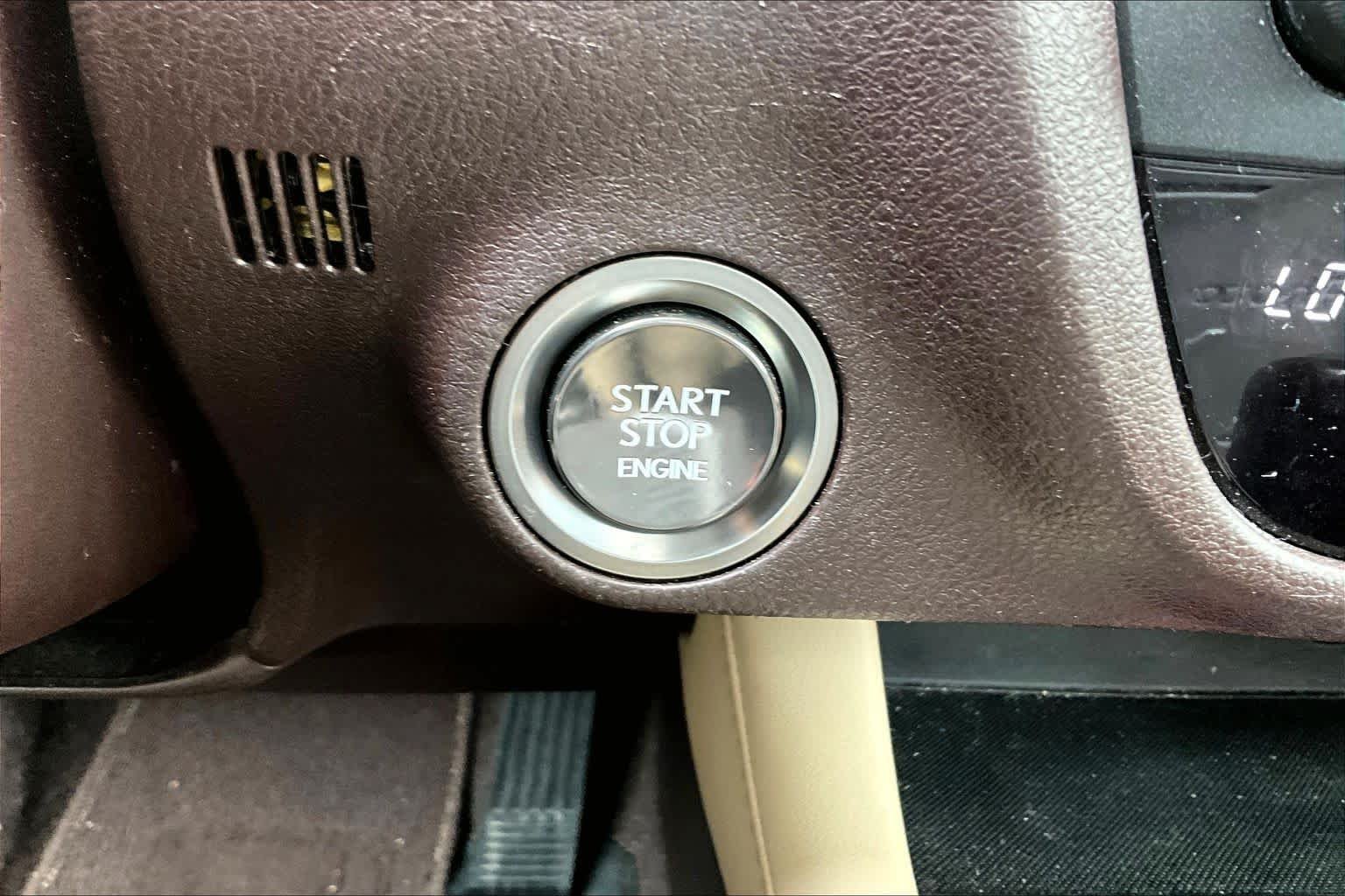 Used 2020 Nightfall Mica Lexus  image 33