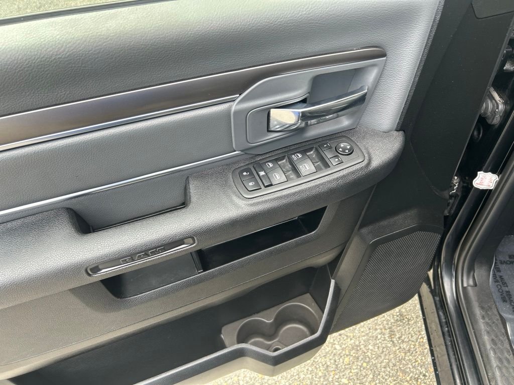 2023 RAM Ram 1500 Classic SLT - Photo 16