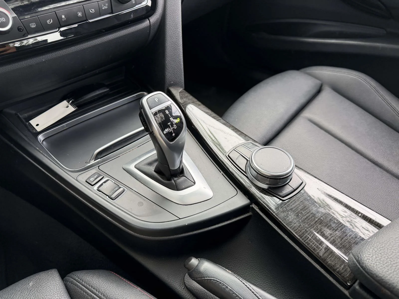 Used 2018 Silver BMW 330i xDrive image 25
