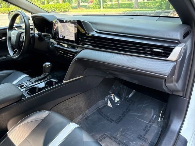 Used 2025 Ice Toyota SE image 83