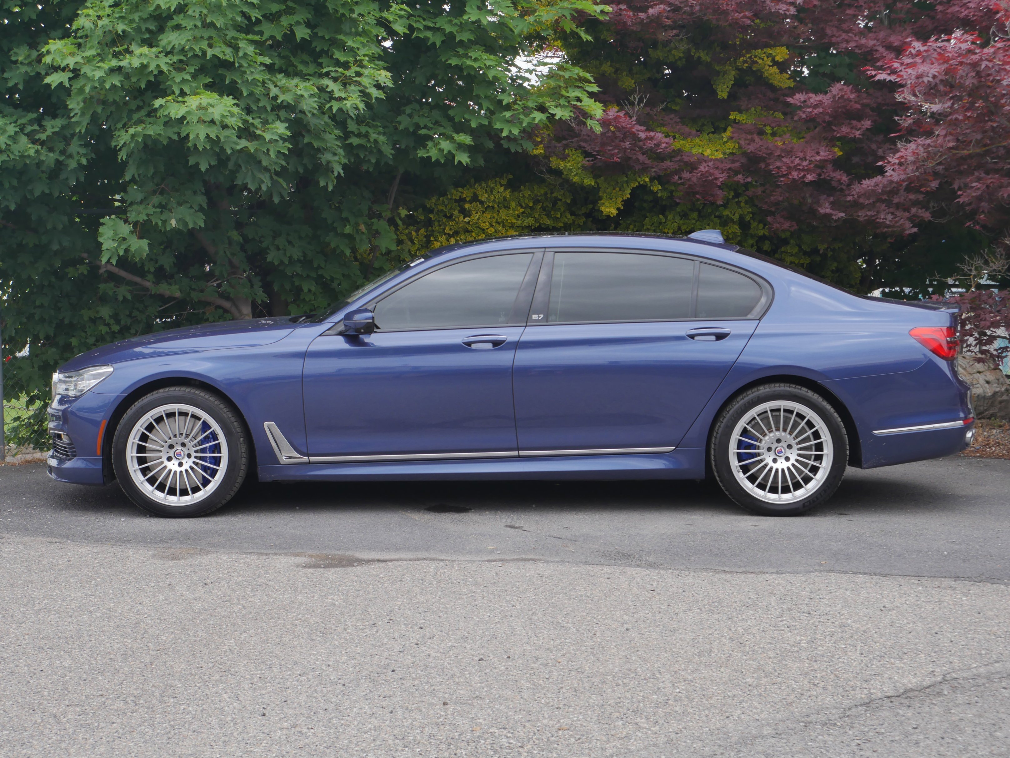 Used 2017 ALPINA Blue Metallic BMW ALPINA B7 xDrive image 20