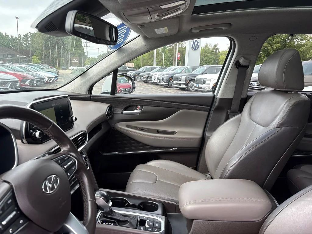 Used 2020 Quartz White Hyundai Limited image 12