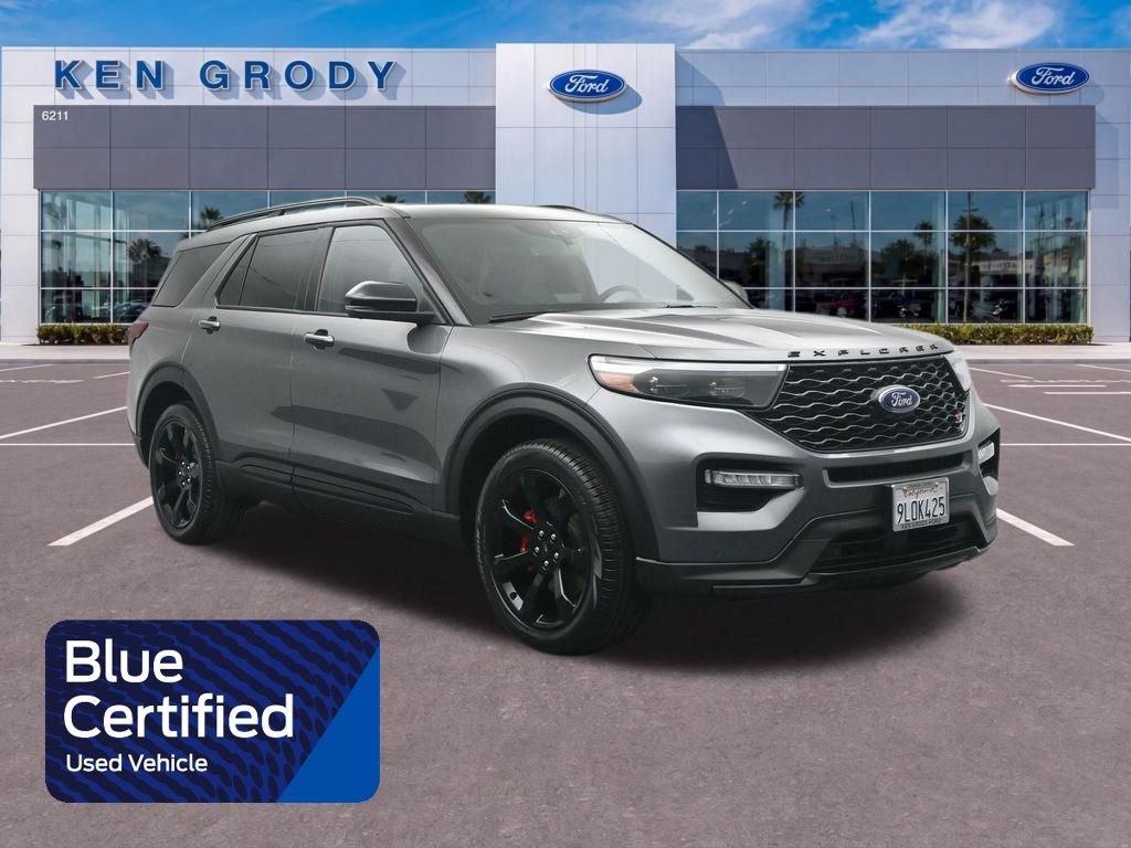 2023 Ford Explorer ST 4WD's photo