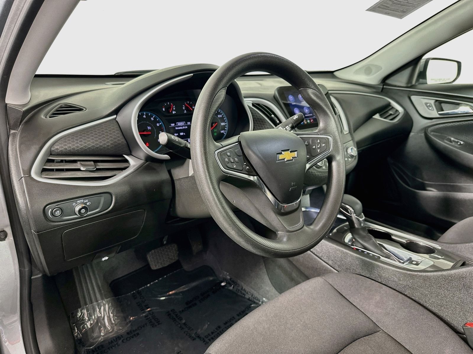 Used 2023 Sterling Gray Metallic Chevrolet LT image 10