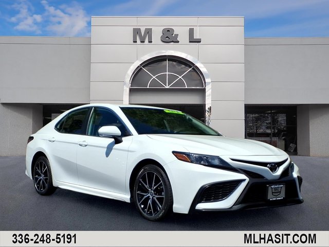 2024 Toyota Camry SE