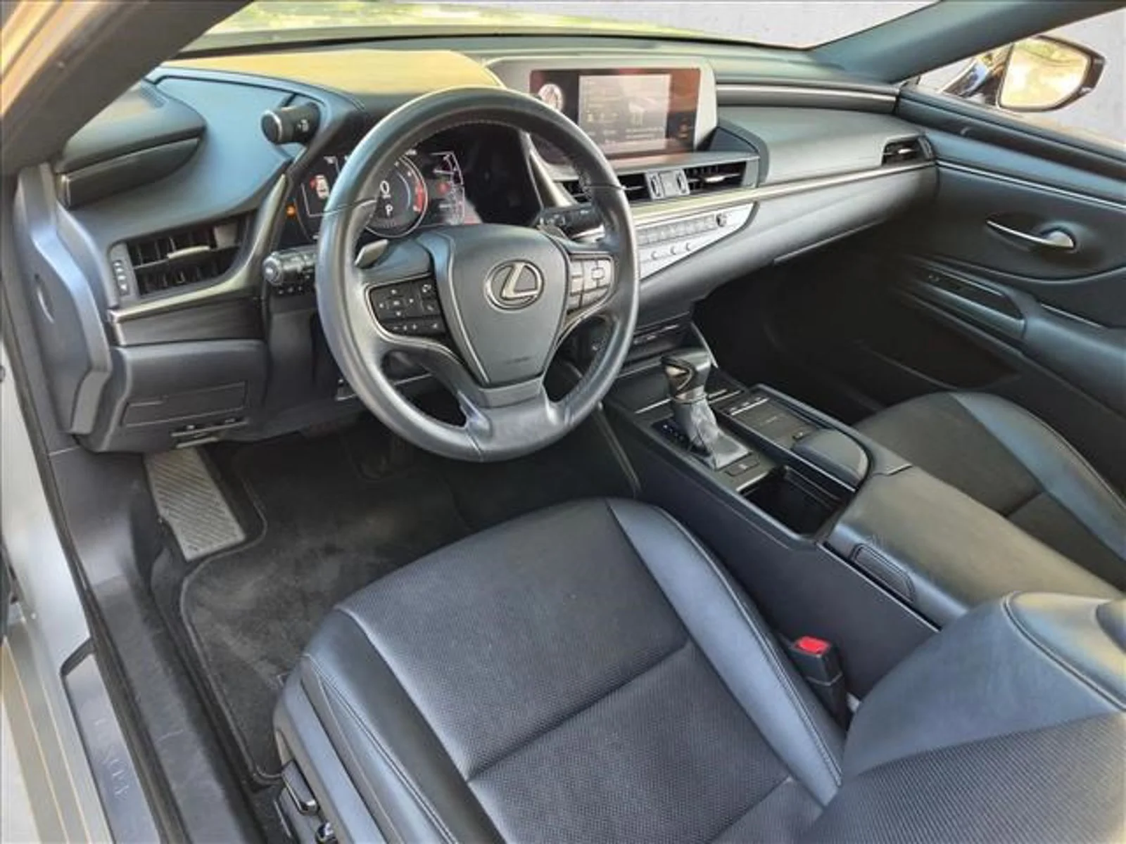 Used 2019 Atomic Silver Lexus ES 350 image 9