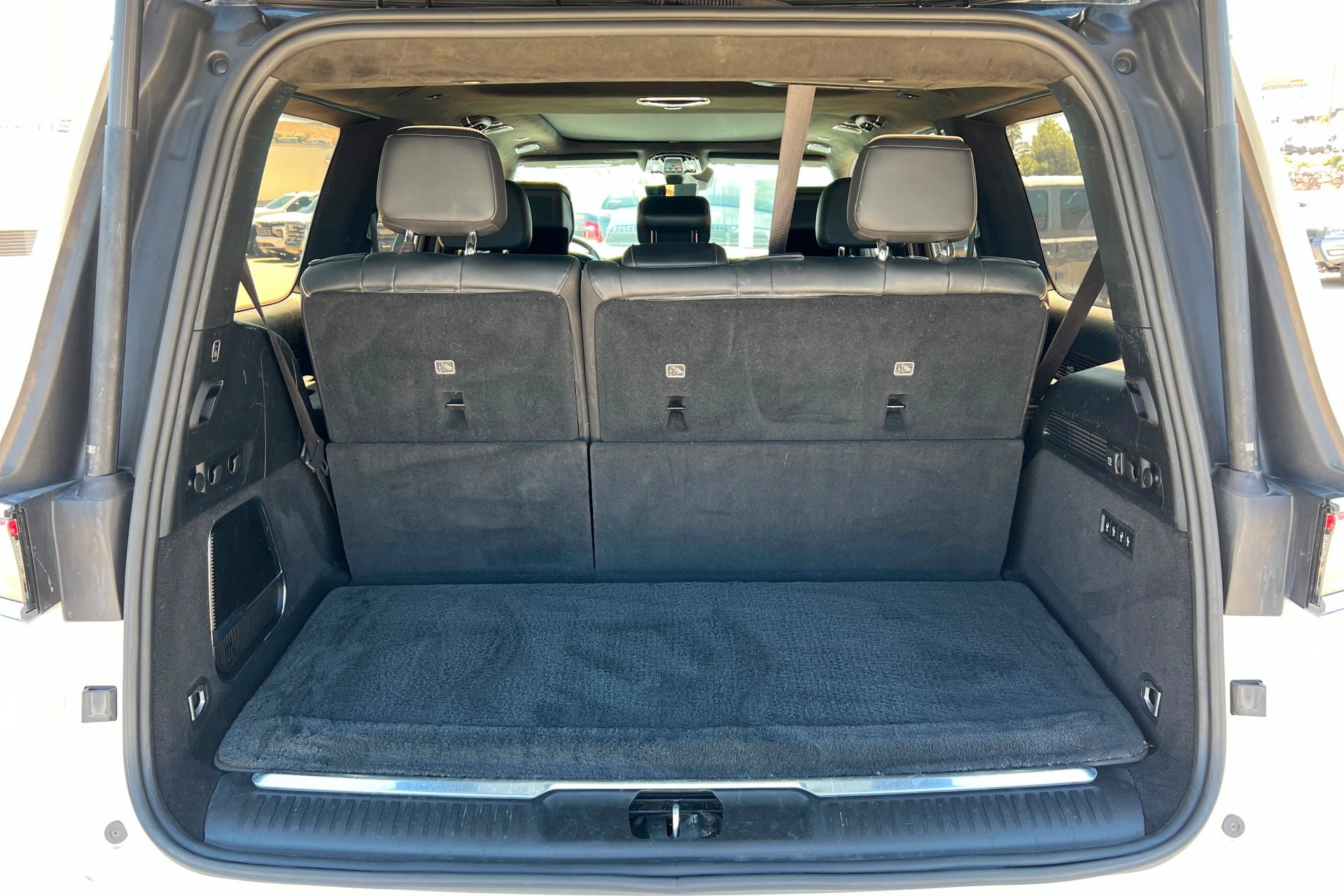 Used 2022 Bright White Clearcoat Jeep Series III image 24