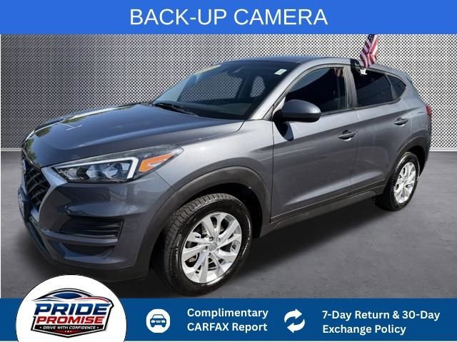 Used 2019 Gray Hyundai SE image 1