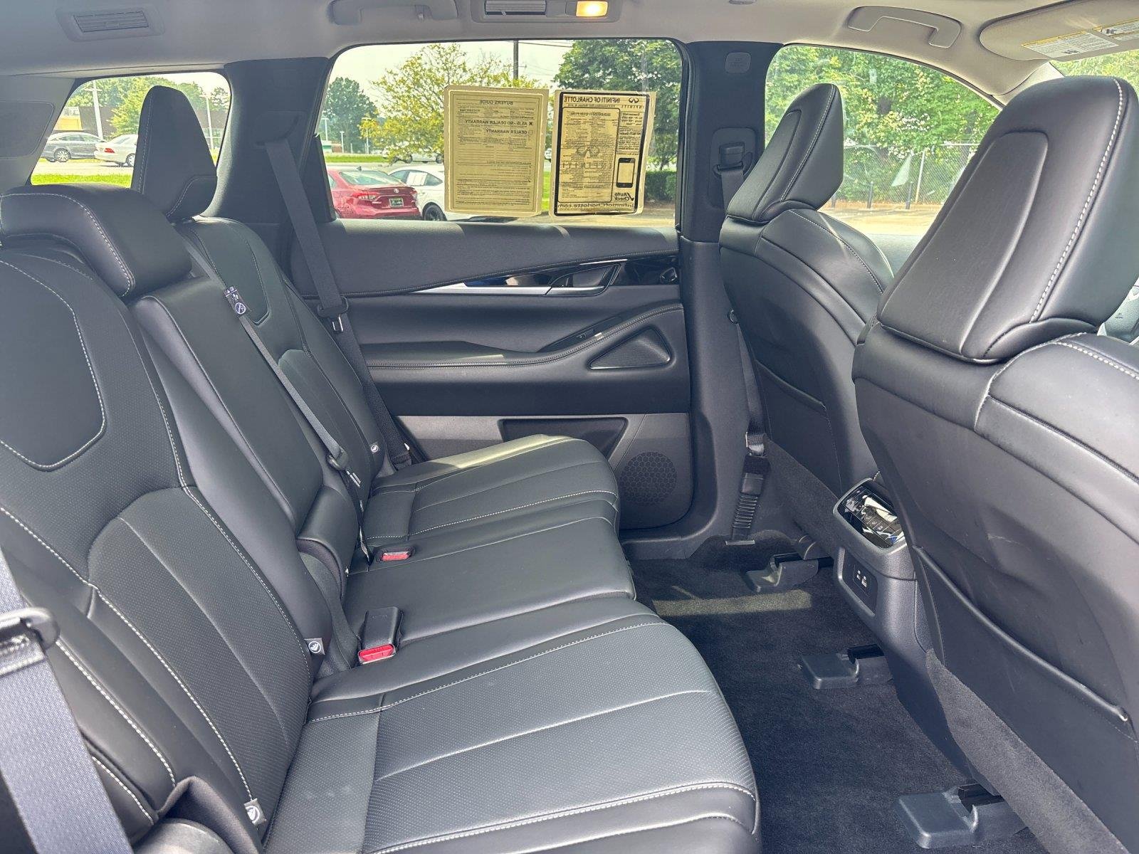 Used 2025 Mineral Black INFINITI PURE image 37