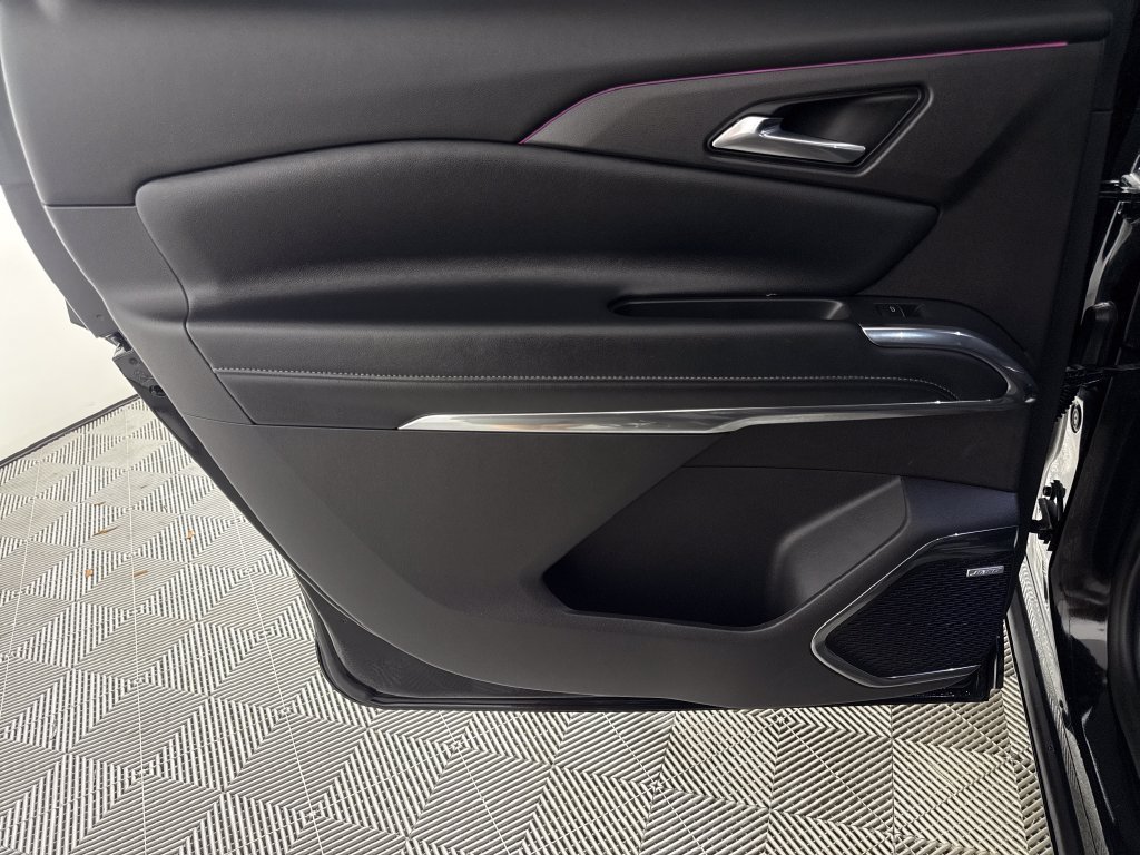 2026 Chevrolet Traverse High Country - Photo 12