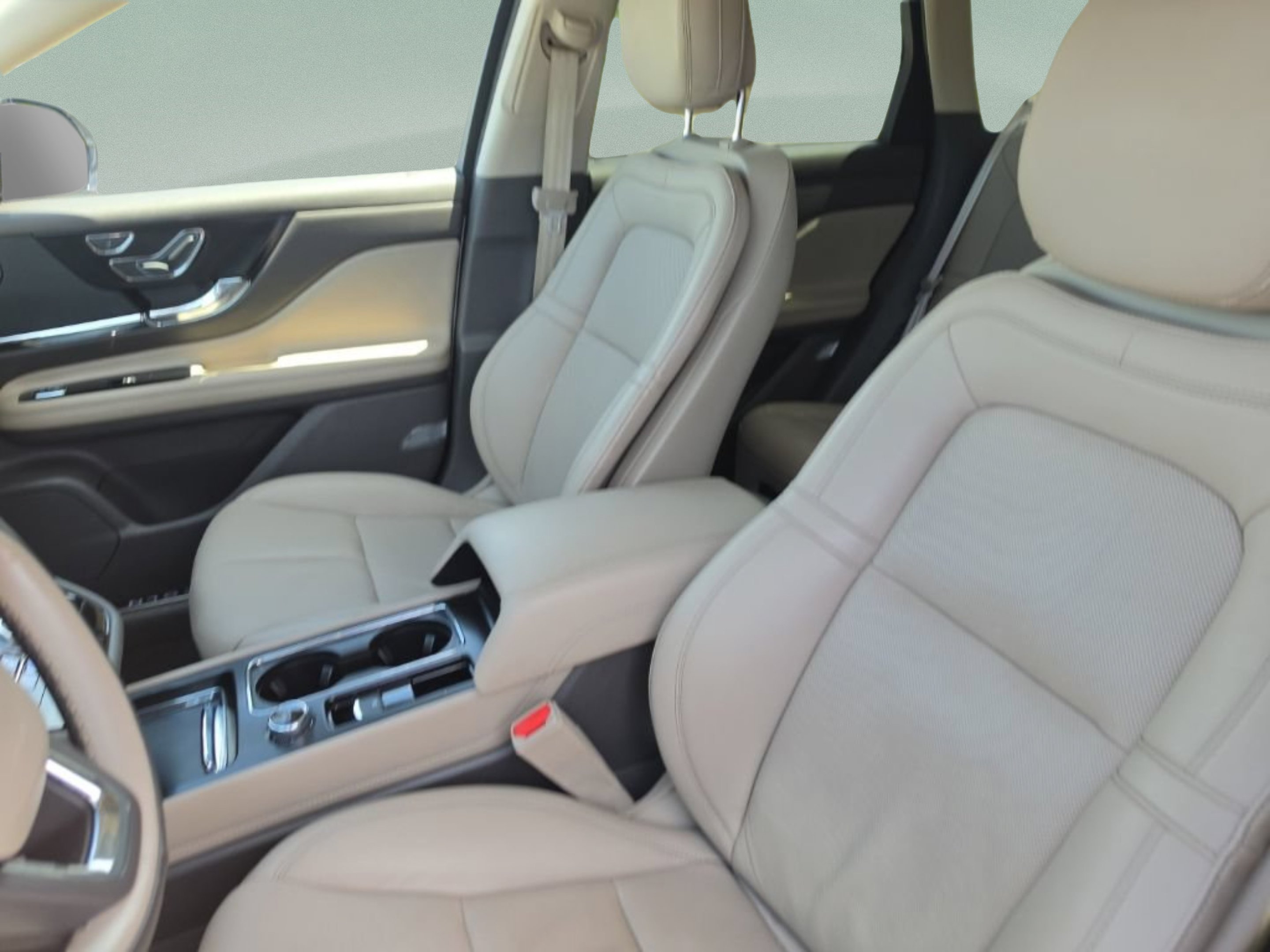 Used 2020 White Lincoln Reserve image 20