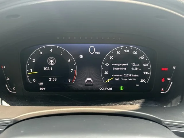 Used 2024 White Honda  image 13