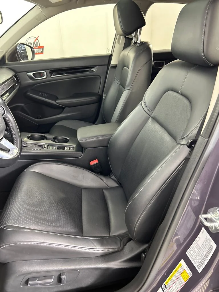 Used 2024 Beige Honda EX-L image 11
