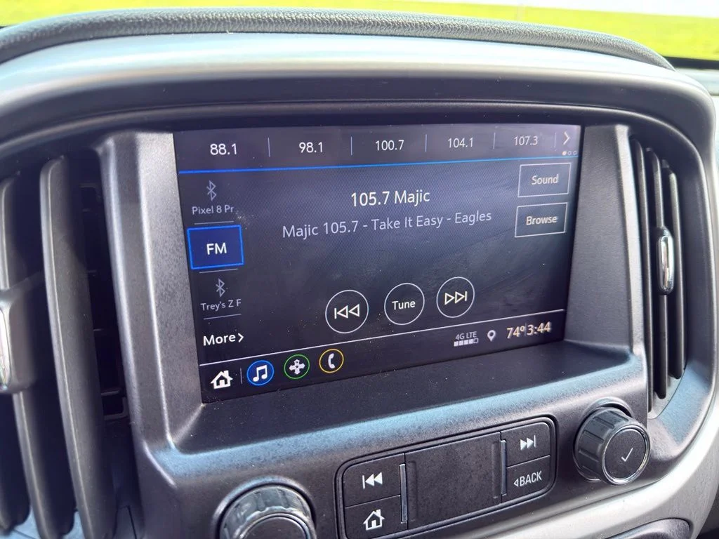 Used 2021 White Chevrolet LT image 39