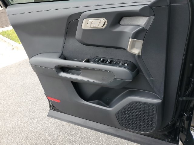 New 2027 Ebony Black Kia EX image 25