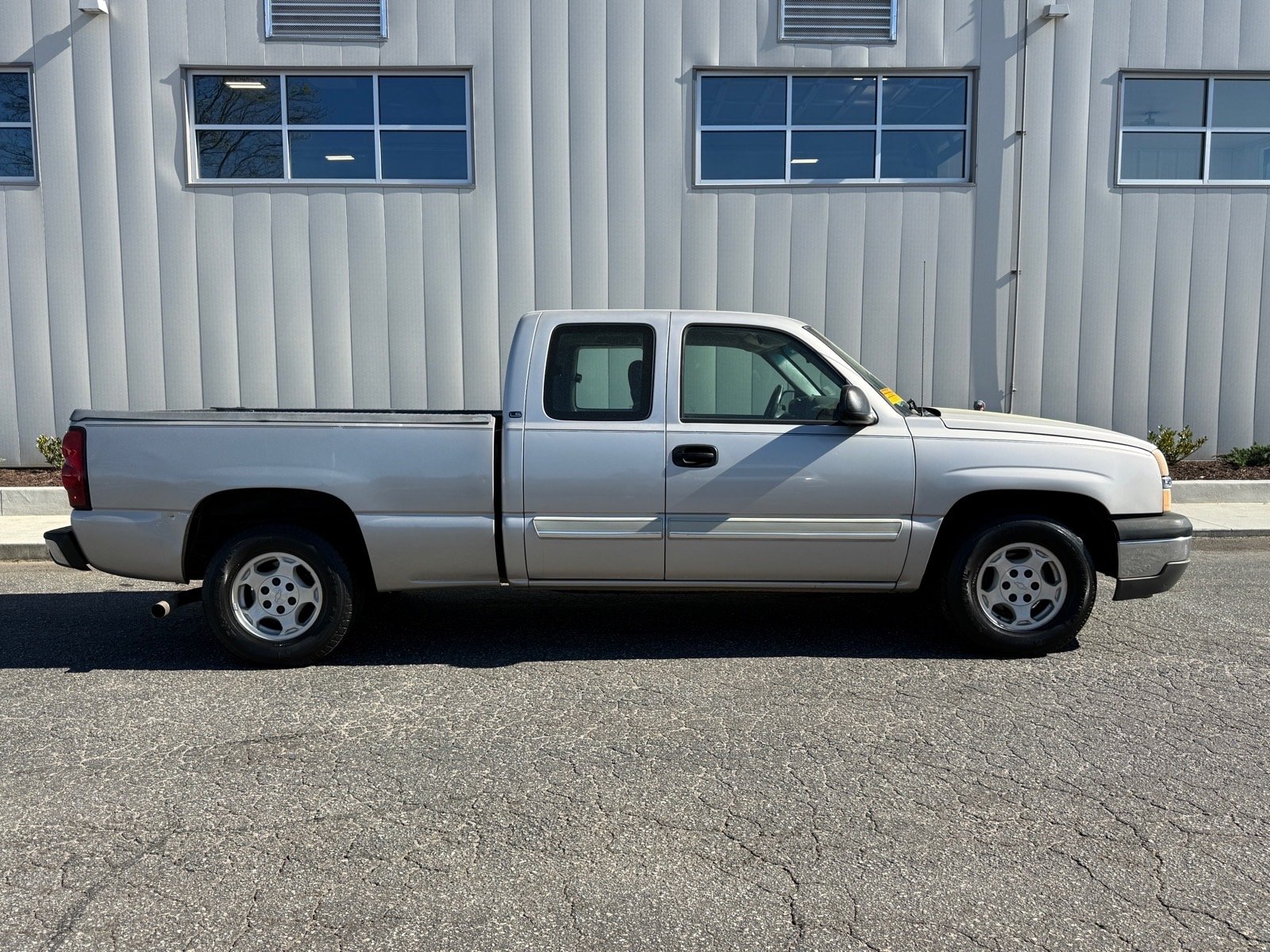 Used 2004 Chevrolet Silverado 1500 LS with VIN 2GCEC19T241370313 for sale in Greenville, SC