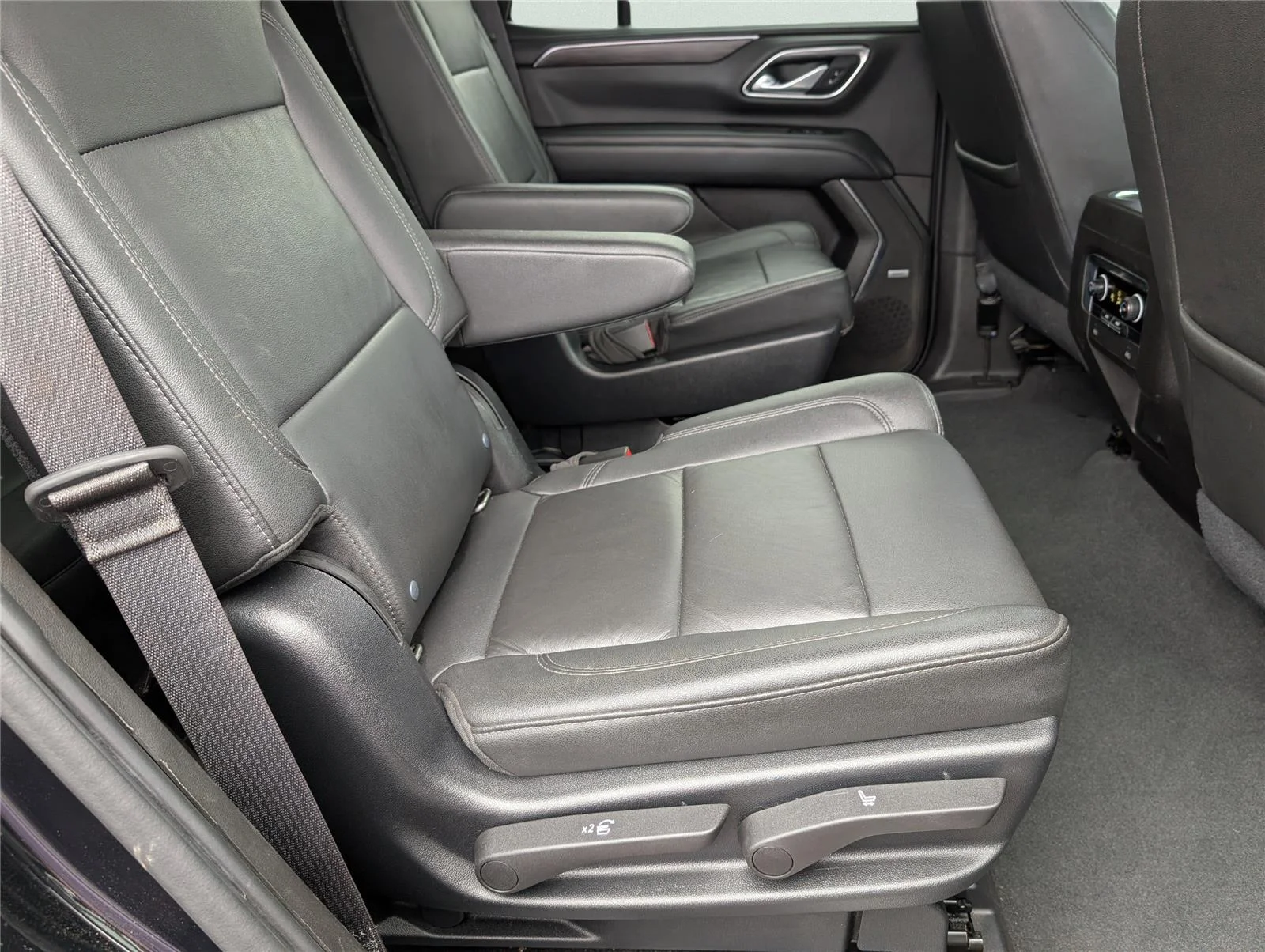 Used 2021 BLACK Chevrolet Z71 image 37