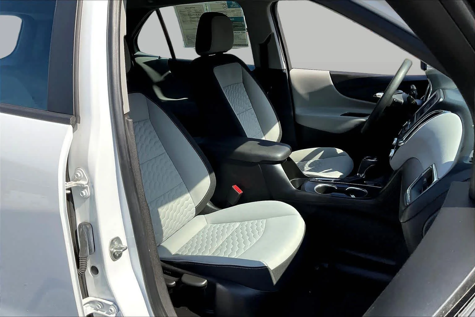 Used 2021 Summit White Chevrolet LS image 9