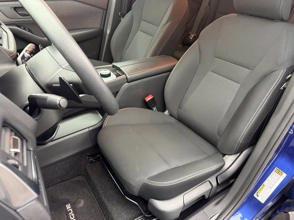 Used 2023 Blue Nissan S image 22