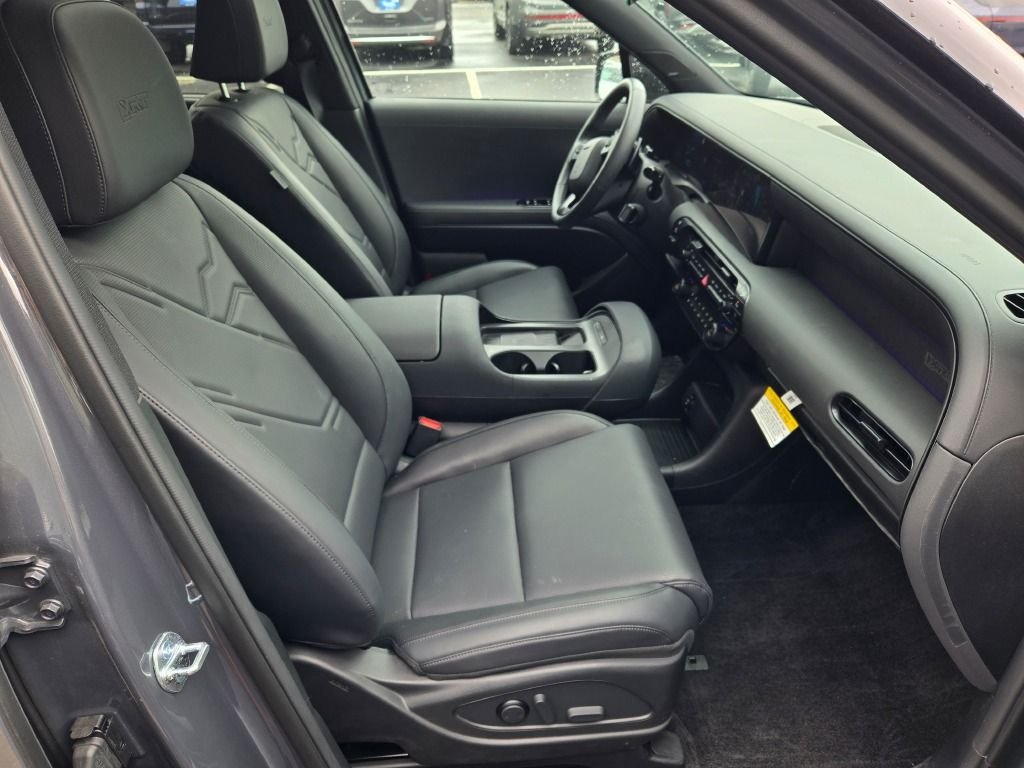 Used 2026 Gray Pearl Hyundai XRT Pro image 6