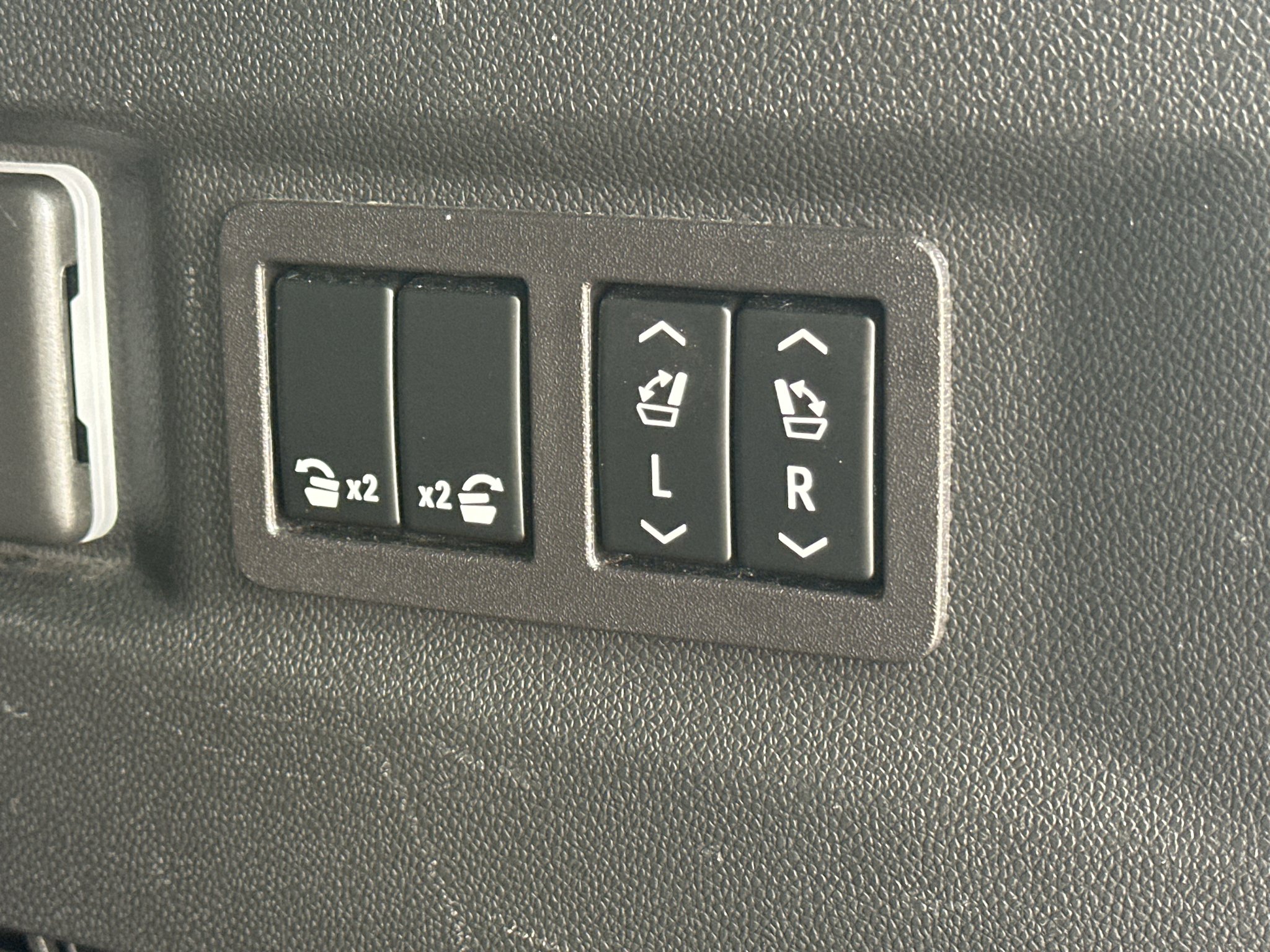 Used 2023 Summit White Chevrolet RST image 37