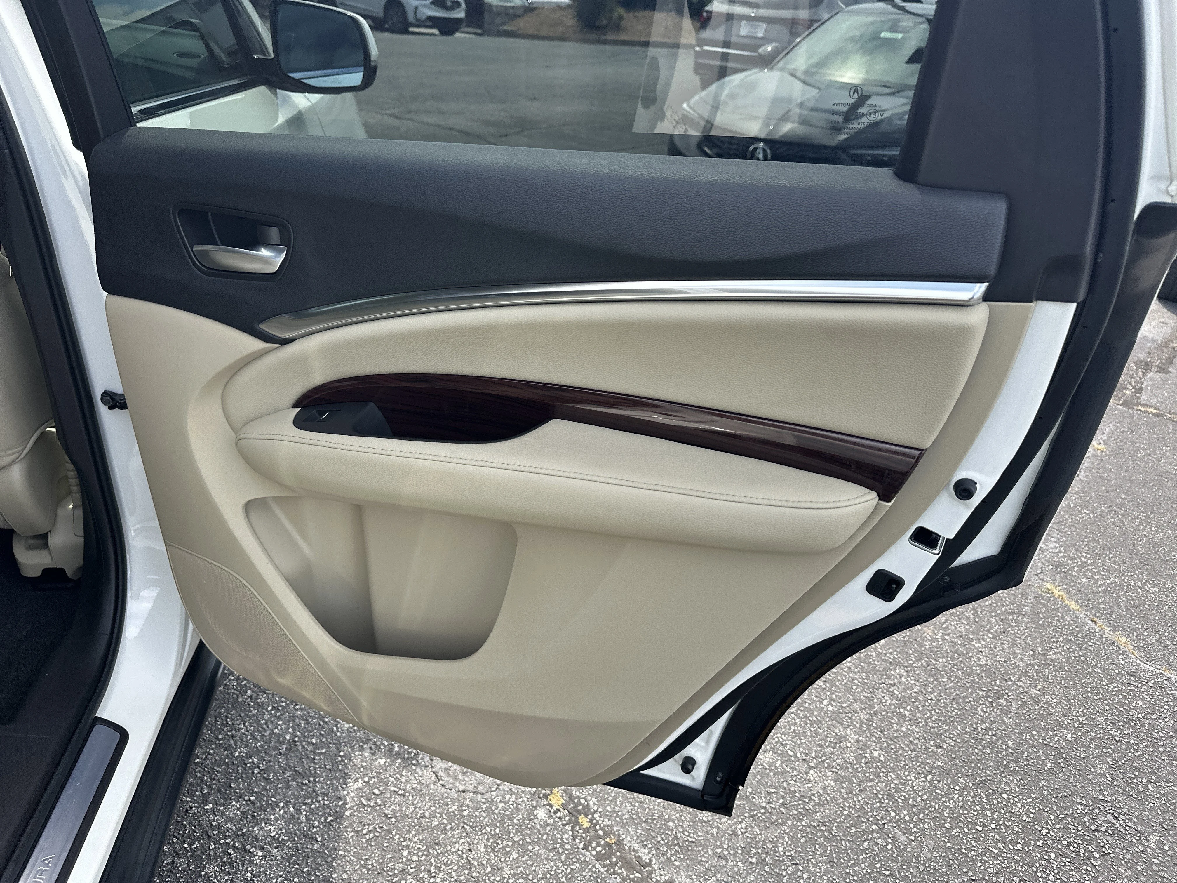 Certified Used 2016 White Diamond Pearl Acura w/Tech image 18