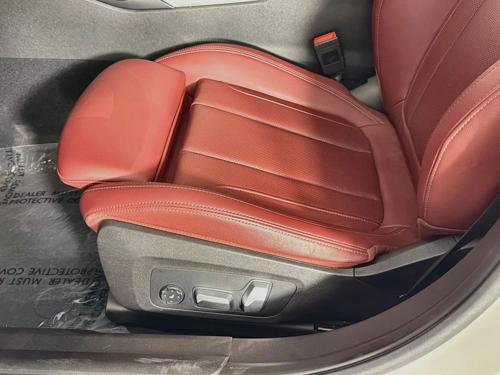 Certified Used 2023 Alpine White BMW 330i image 19