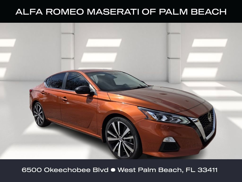 2022 Nissan Altima SR