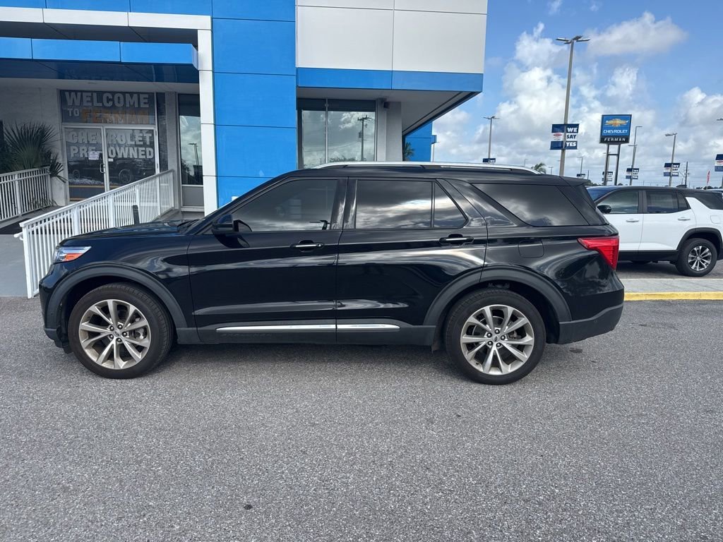 2021 Ford Explorer Platinum 4WD's photo
