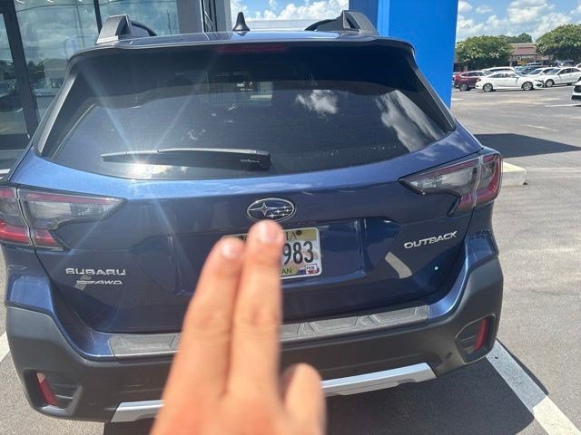 Used 2021 Abyss Blue Pearl Subaru Limited image 7