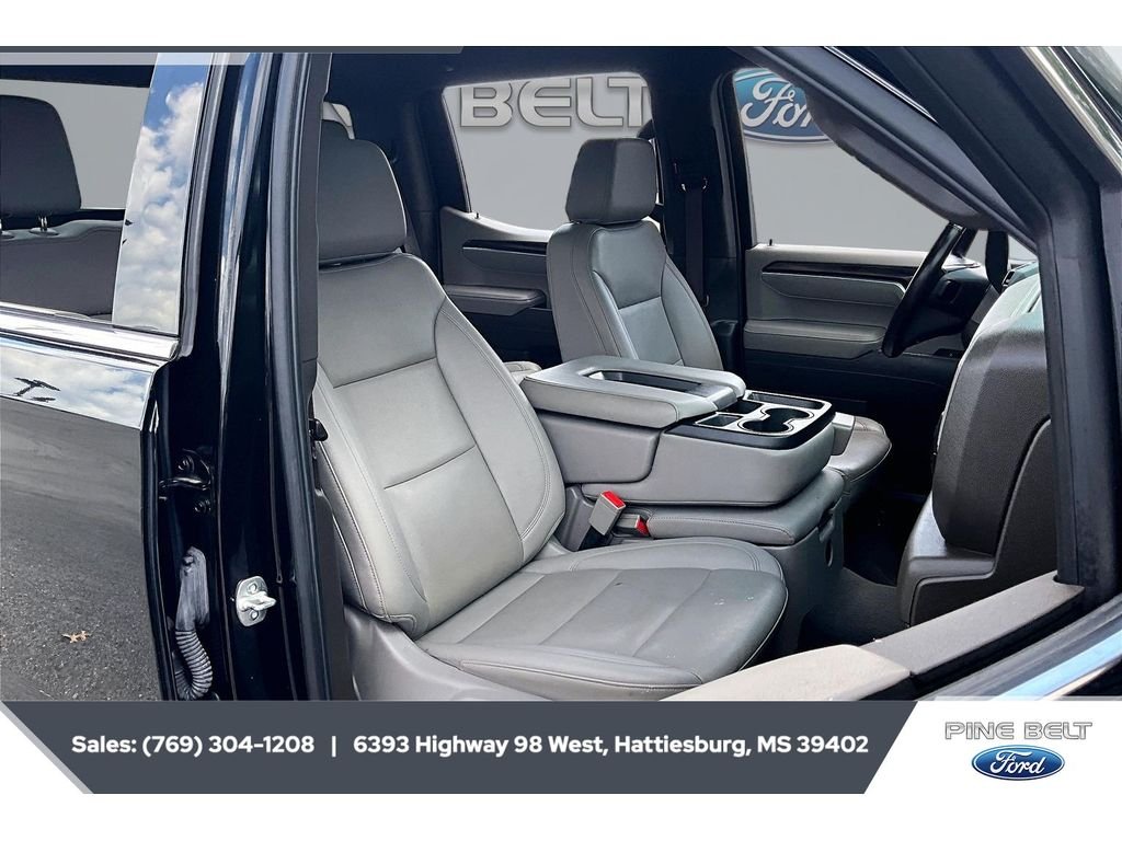 Used 2025 Onyx Black GMC SLT image 6
