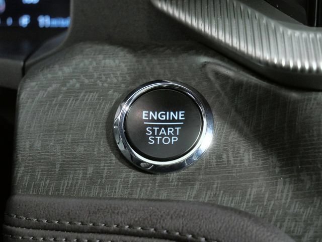Certified Used 2025 White Ford Platinum image 23
